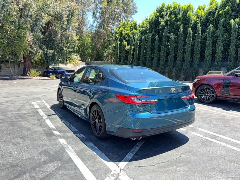 2026 TOYOTA CAMRY SE 3