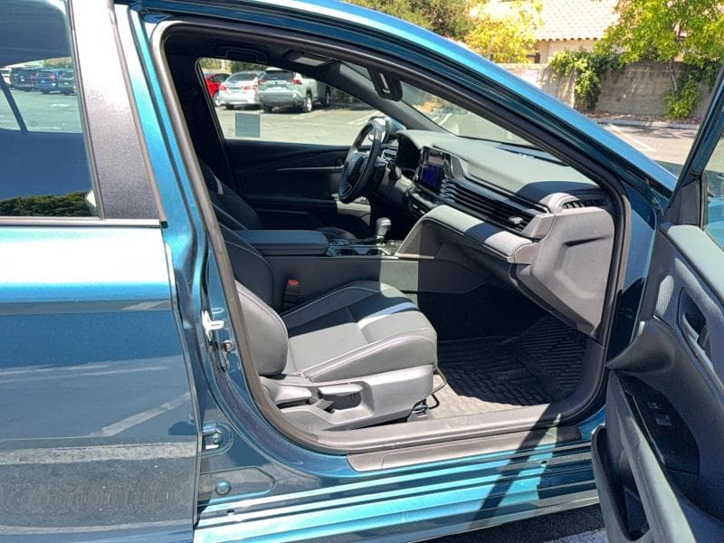 2026 TOYOTA CAMRY SE 5
