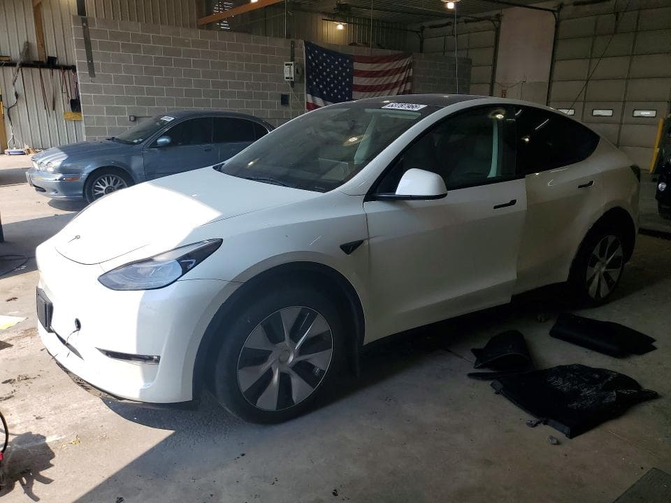 2023 TESLA MODEL Y - 1