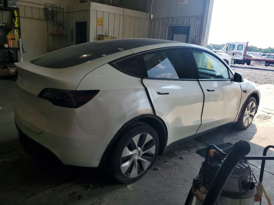 2023 TESLA MODEL Y 3