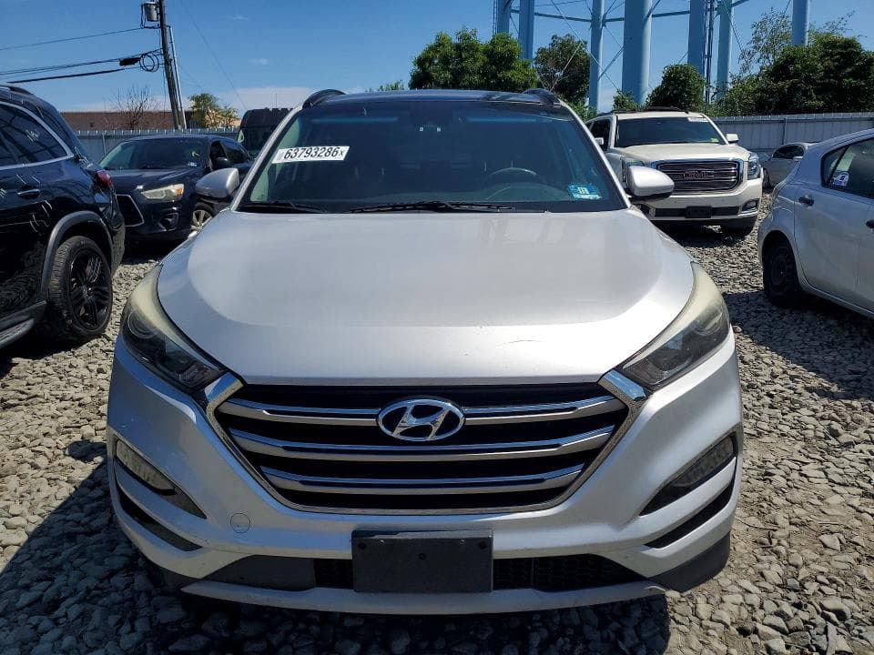 2017 HYUNDAI TUCSON LIMITED 5
