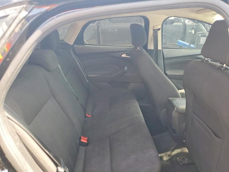 2018 FORD FOCUS SE 10