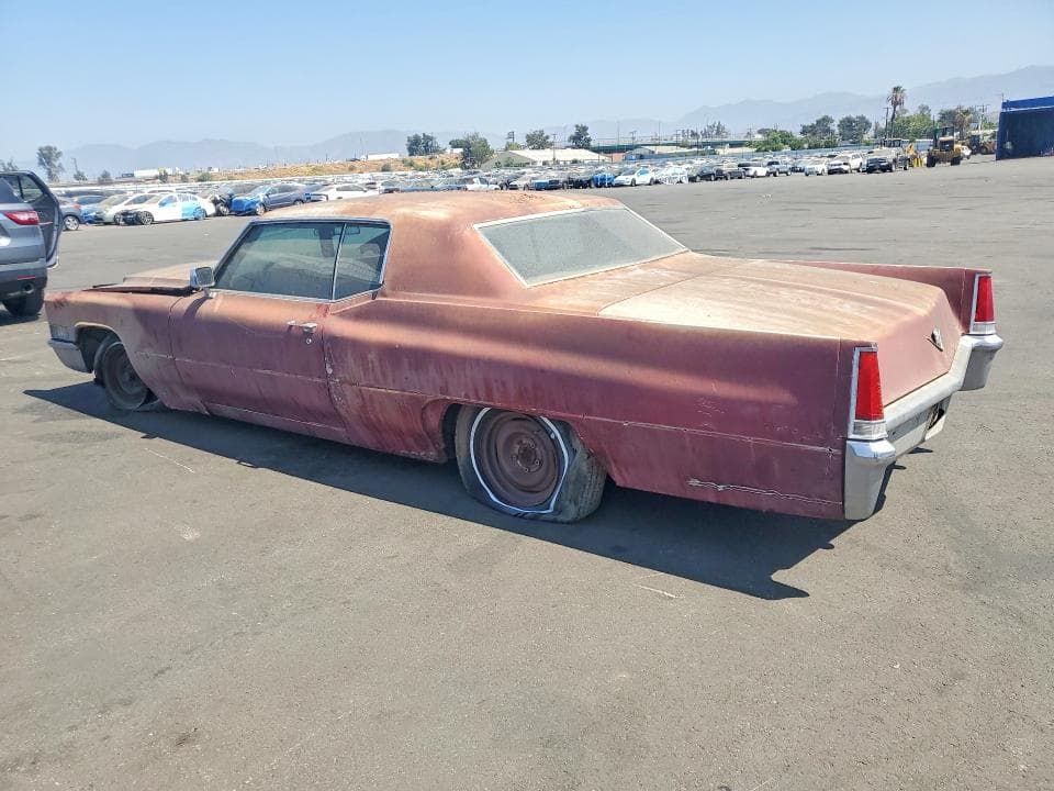 1969 CADILLAC DEVILLE 2