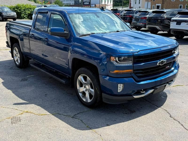 2017 CHEVROLET SILVERADO K1500 LT 4