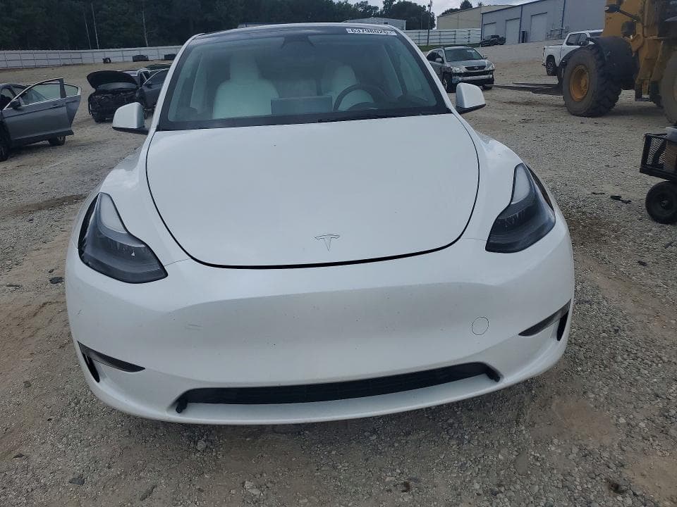 2023 TESLA MODEL Y 5
