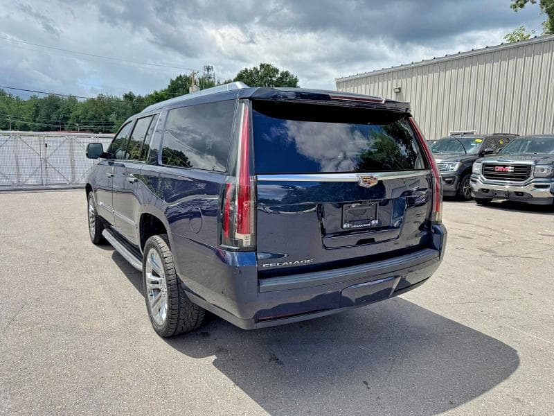 2019 CADILLAC ESCALADE ESV LUXURY 2