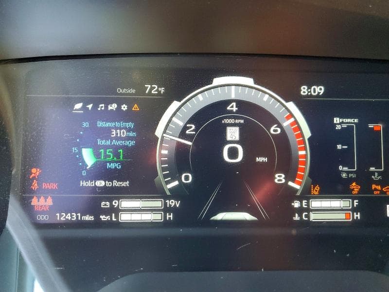 2024 TOYOTA TUNDRA PLATINUM 9