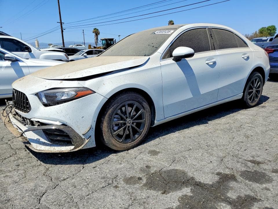 2020 MERCEDES-BENZ A 220 - 1
