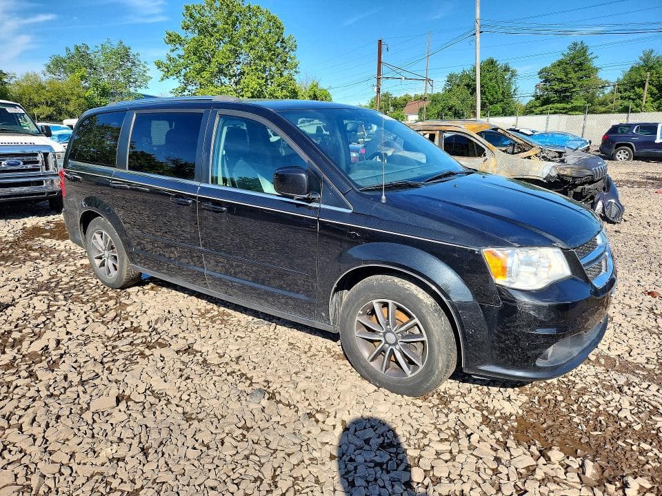 2017 DODGE GRAND CARAVAN SXT 4