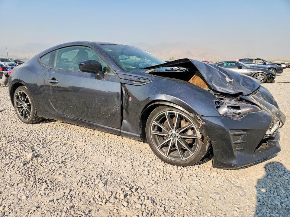 2017 TOYOTA 86 BASE 4