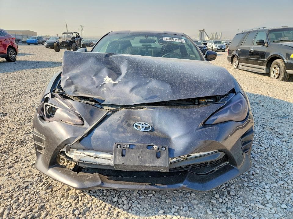 2017 TOYOTA 86 BASE 5