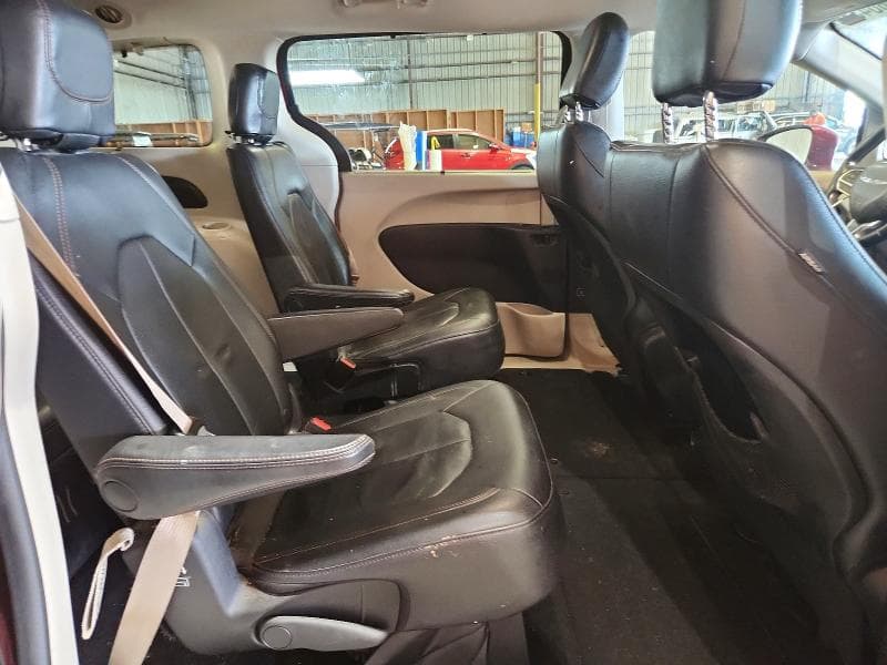 2018 CHRYSLER PACIFICA TOURING L 11