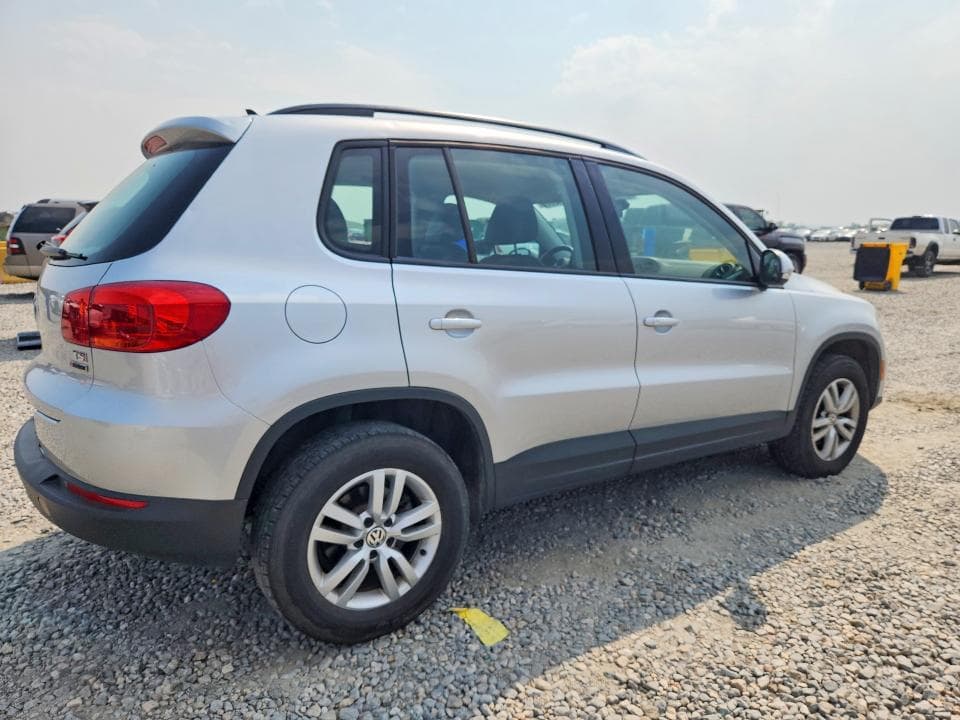 2017 VOLKSWAGEN TIGUAN S 3