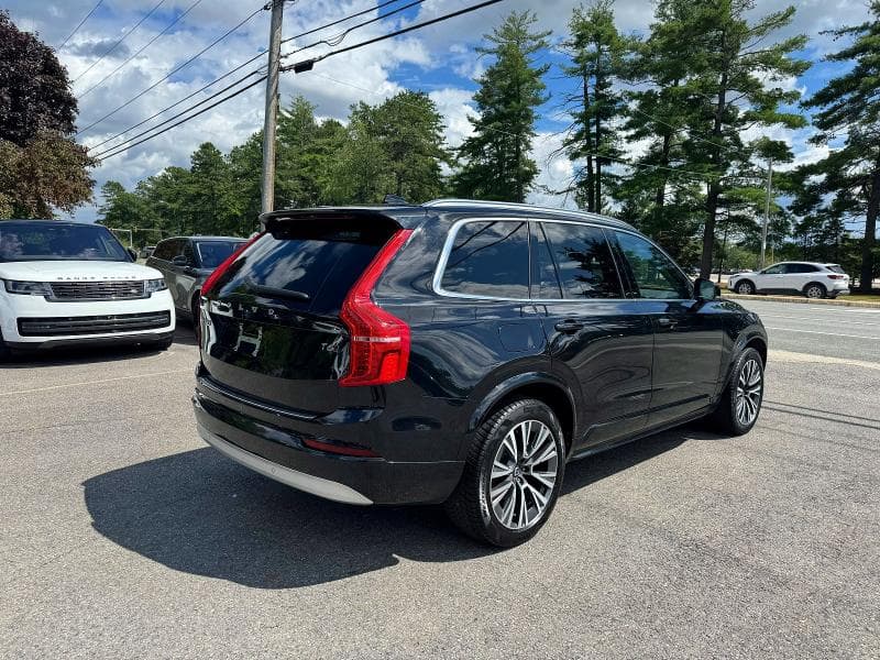 2022 VOLVO XC90 T6 MOMENTUM 3