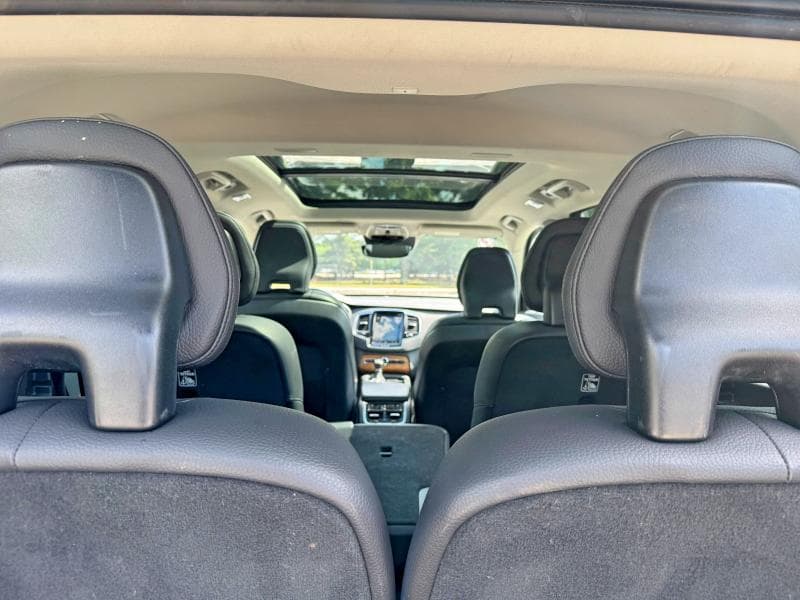 2022 VOLVO XC90 T6 MOMENTUM 9