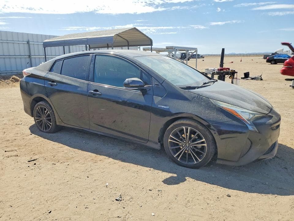 2018 TOYOTA PRIUS TWO 4