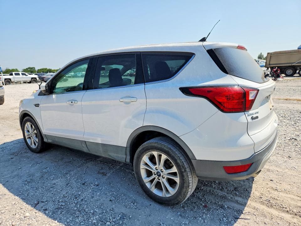 2019 FORD ESCAPE SE 2