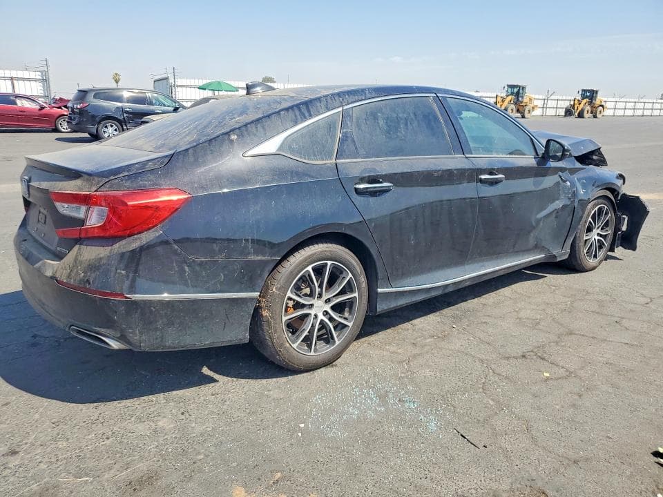 2018 HONDA ACCORD TOURING 3