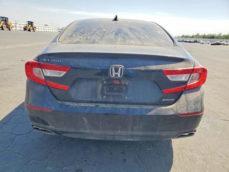 2018 HONDA ACCORD TOURING 6