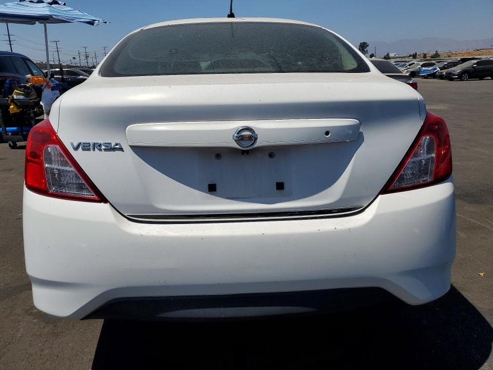 2017 NISSAN VERSA 1.6 S 6