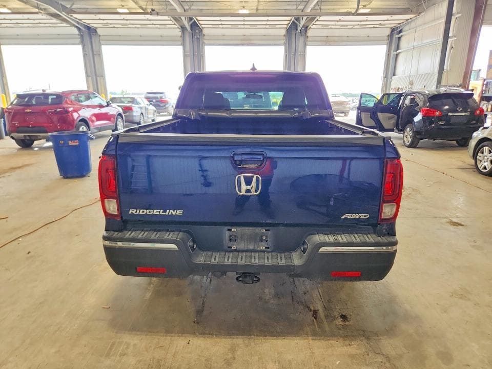 2017 HONDA RIDGELINE RTS 6