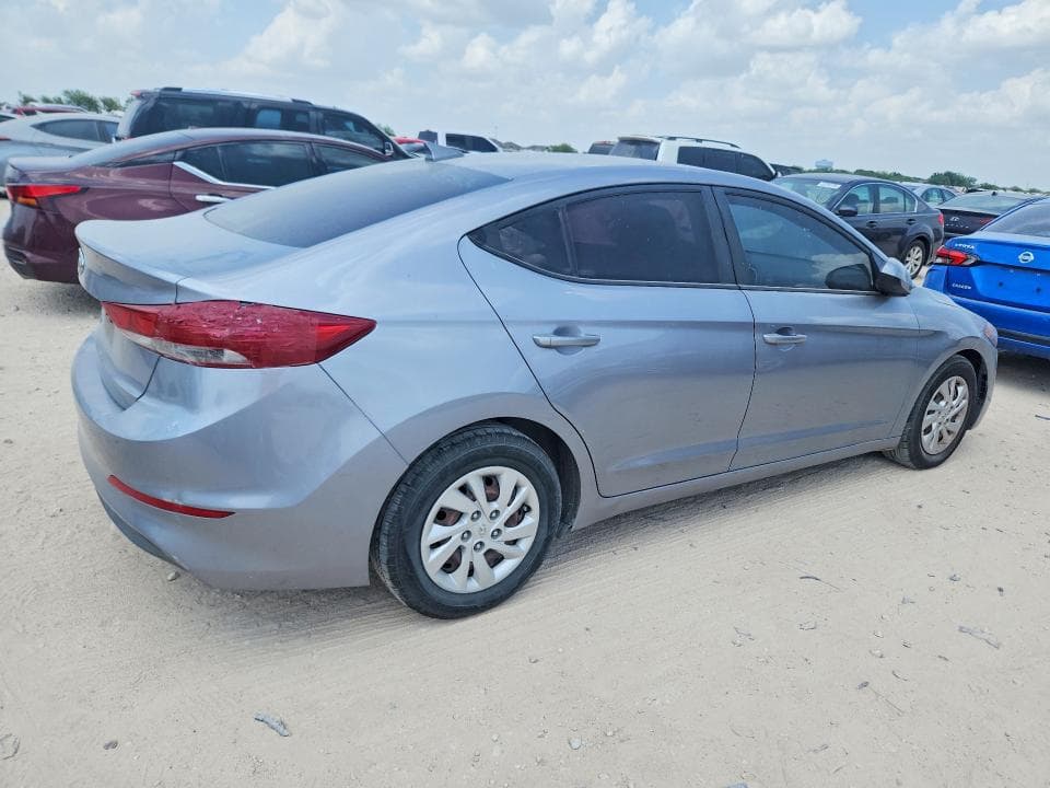 2017 HYUNDAI ELANTRA SE 3