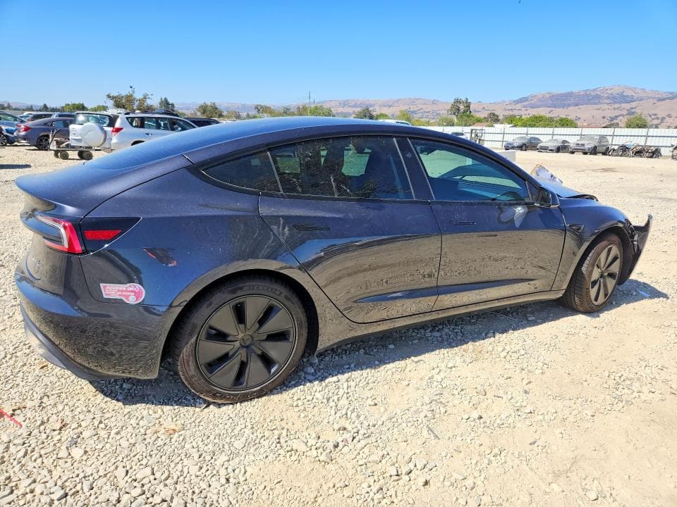 2024 TESLA MODEL 3 3