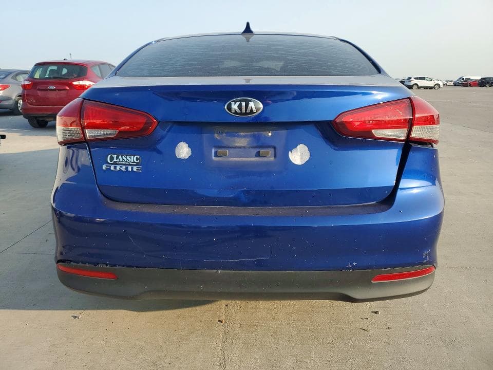 2017 KIA FORTE LX 6