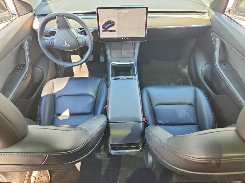 2021 TESLA MODEL Y 8