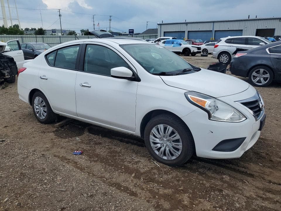 2019 NISSAN VERSA SV 4