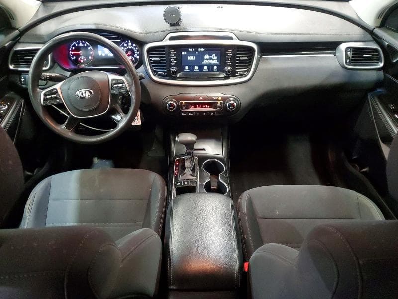 2019 KIA SORENTO LX V6 8