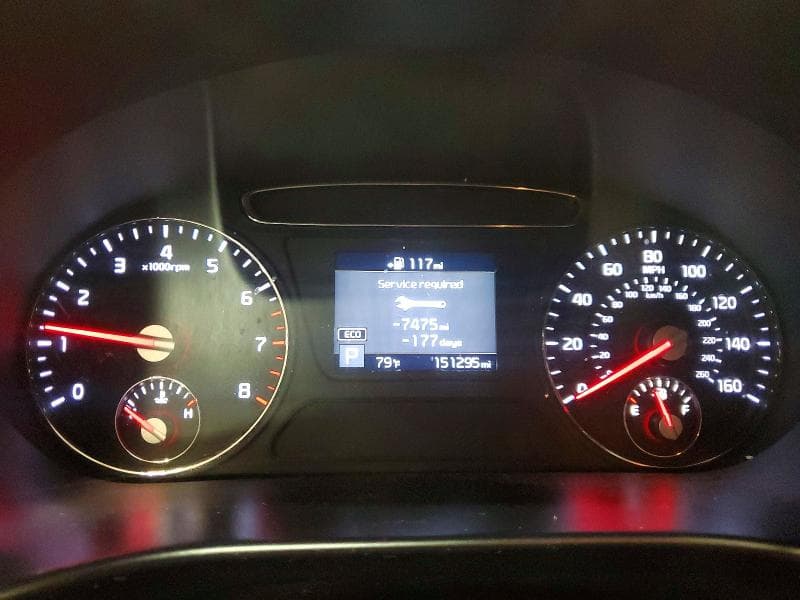2019 KIA SORENTO LX V6 9