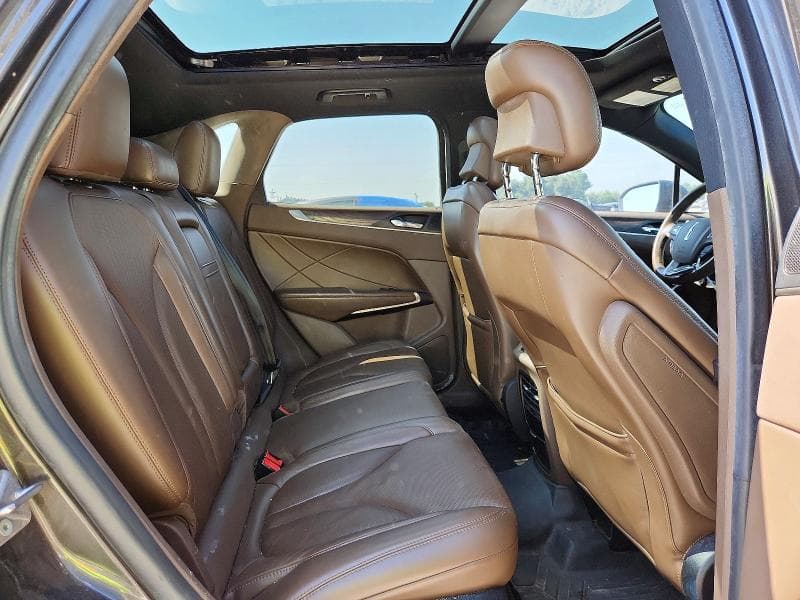 2017 LINCOLN MKC RESERVE 11