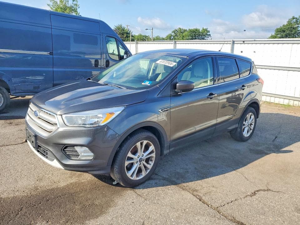 2019 FORD ESCAPE SE - 1