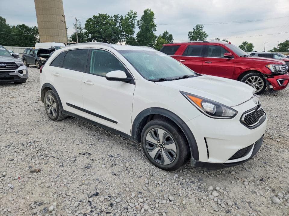 2019 KIA NIRO LX 4