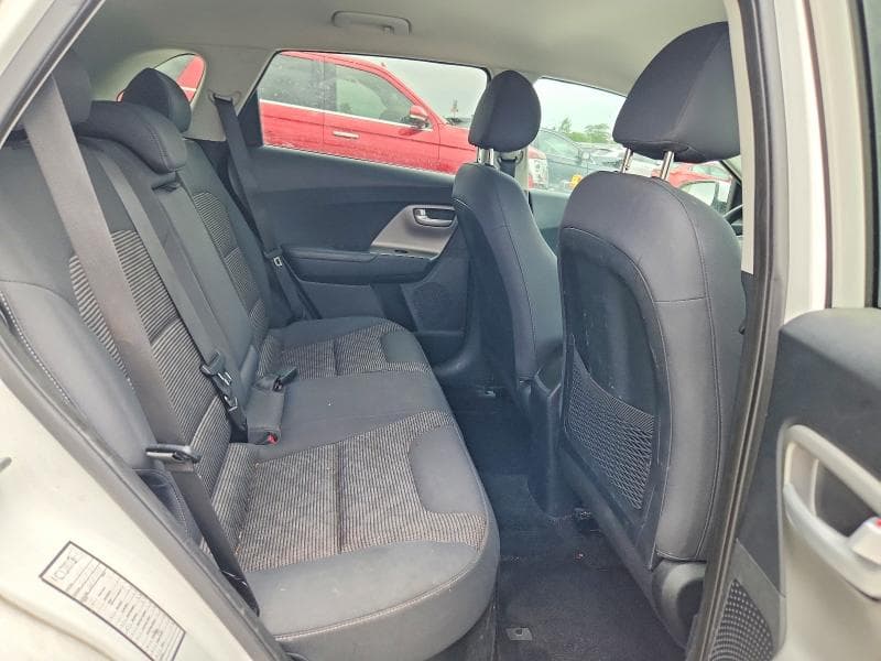 2019 KIA NIRO LX 10
