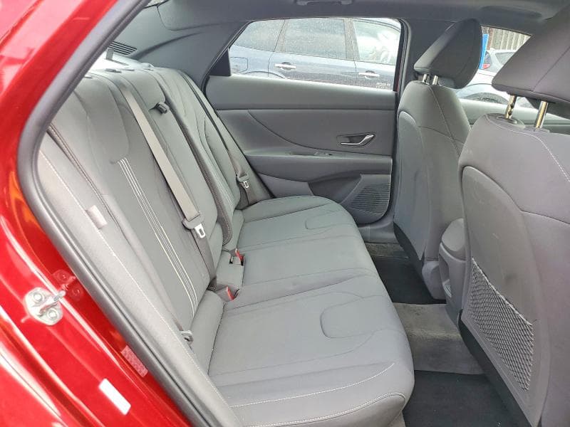 2024 HYUNDAI ELANTRA SEL 10