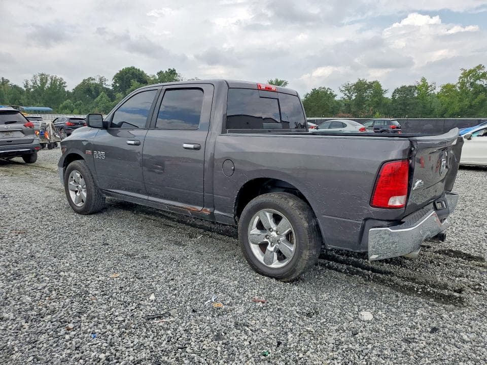 2017 RAM 1500 SLT 2