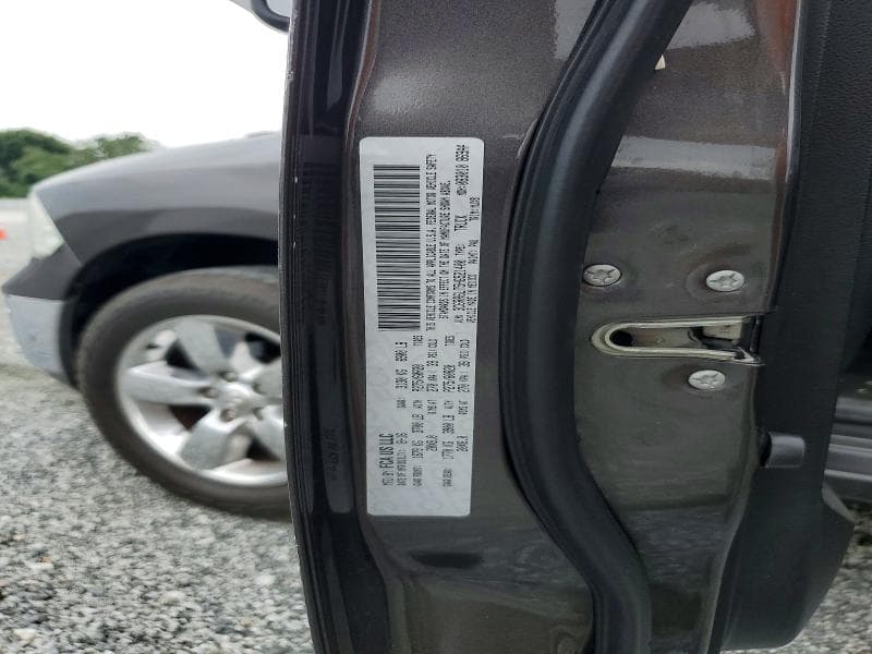 2017 RAM 1500 SLT 12
