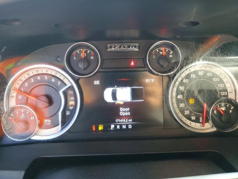 2017 RAM 1500 SLT 9