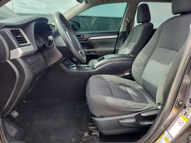 2017 TOYOTA HIGHLANDER LE 7