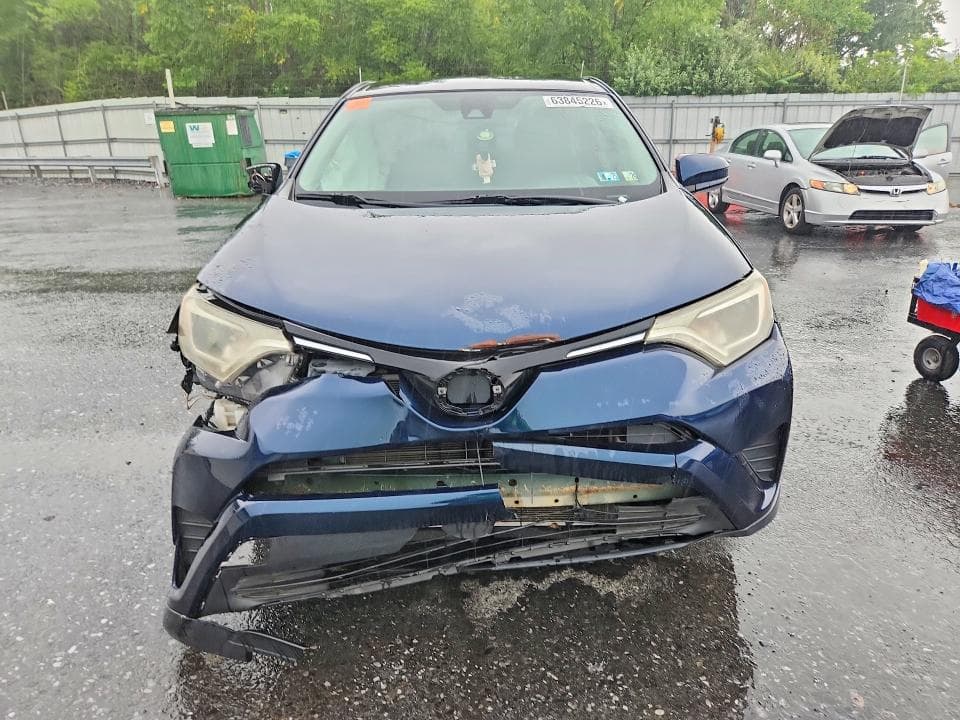 2017 TOYOTA RAV4 LE 5