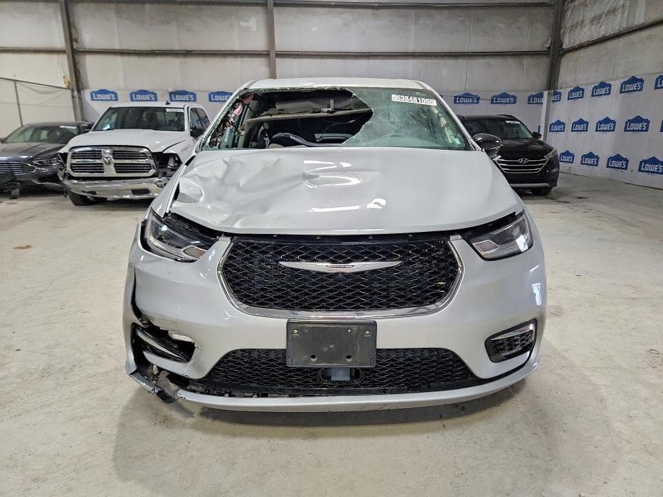 2024 CHRYSLER PACIFICA TOURING L 5