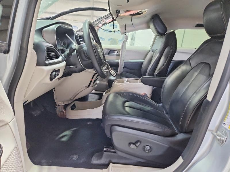 2024 CHRYSLER PACIFICA TOURING L 7