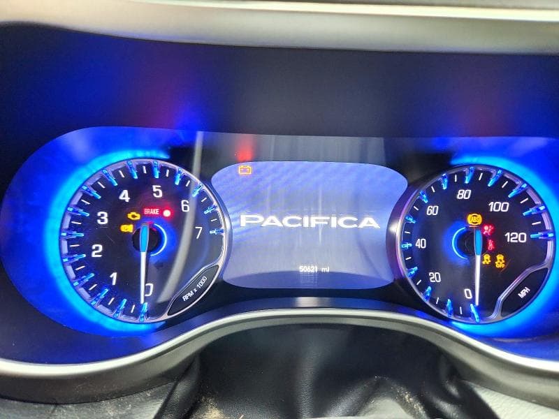 2024 CHRYSLER PACIFICA TOURING L 9