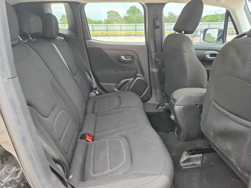 2019 JEEP RENEGADE LATITUDE 11