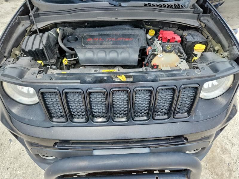 2019 JEEP RENEGADE LATITUDE 12