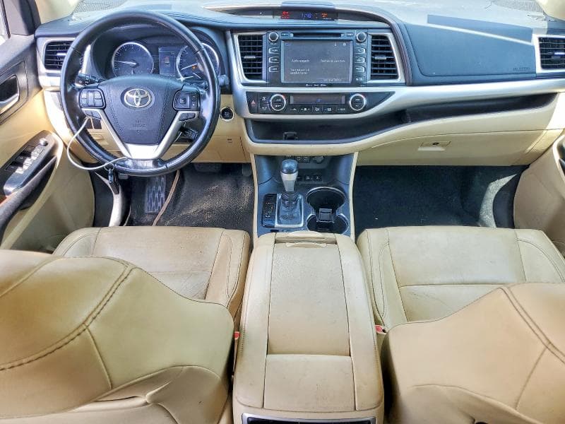 2018 TOYOTA HIGHLANDER XLE 8