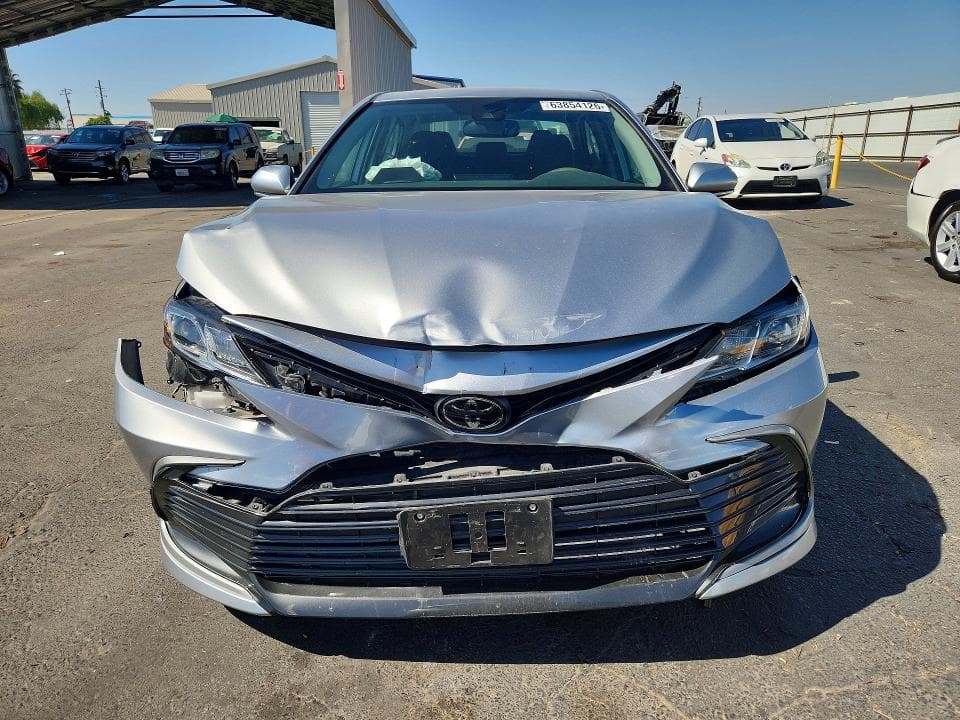 2022 TOYOTA CAMRY LE 5