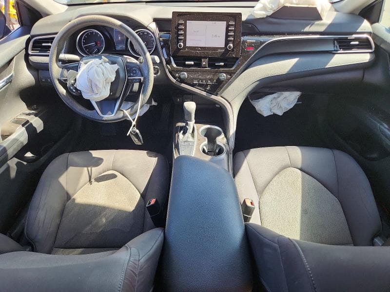 2022 TOYOTA CAMRY LE 8